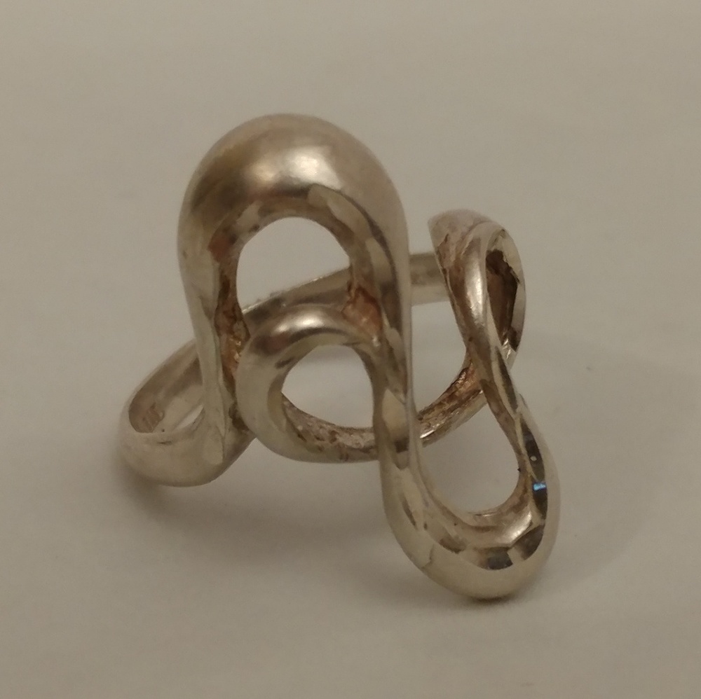 Sterling Silver Ring Size 5.75